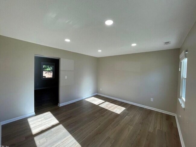 Foto del edificio - 1116 Woodcock Ln