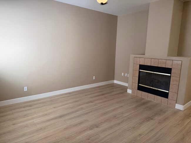 Building Photo - 33710 Willow Haven Ln