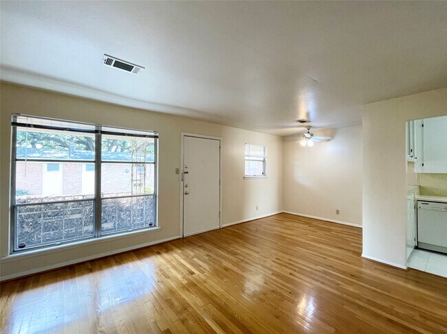 Foto del edificio - 3420 Mt Vernon St