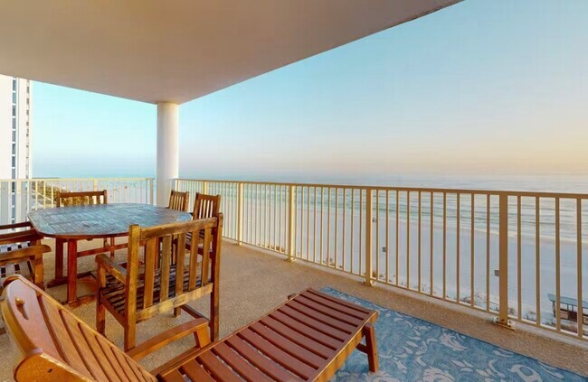 Foto del edificio - 10611 Front Beach Rd