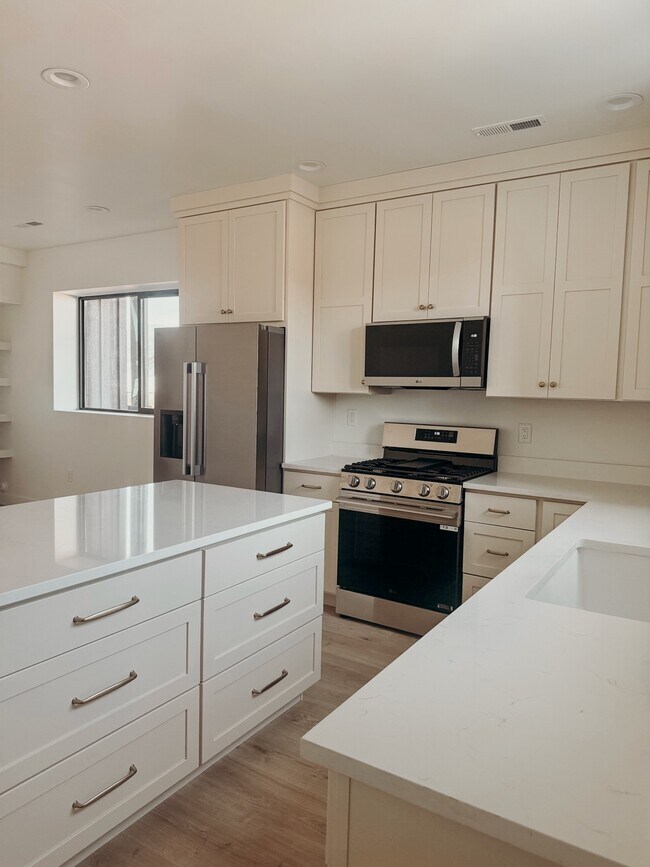 Foto del edificio - 1146 S Lauren Ln