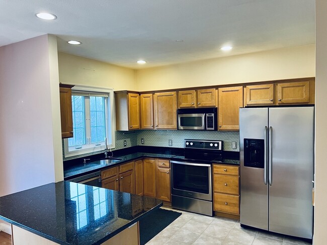 Building Photo - 9 Nirvana Dr