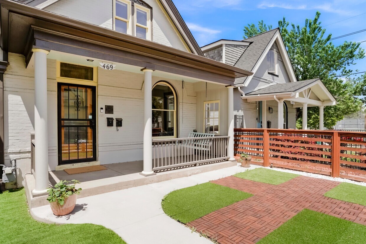 Foto principal - 469 Delaware St