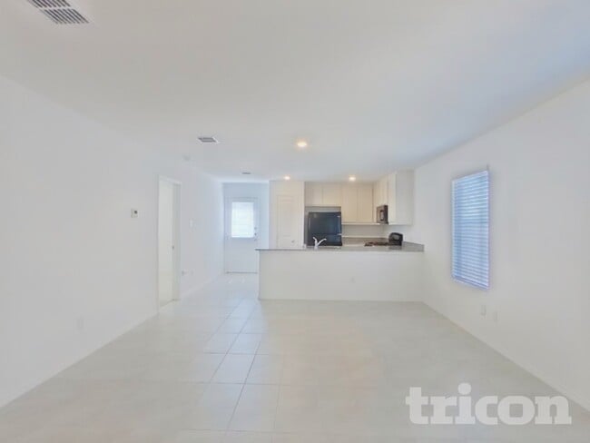 Building Photo - 3329 Turkey Trot Ln
