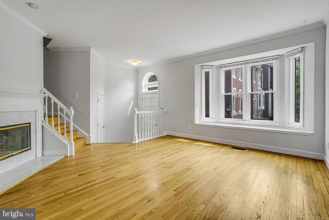 Building Photo - 3915 Courtland Cir