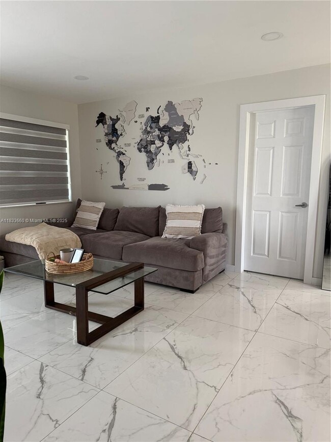 Foto del edificio - 13685 SW 76th St