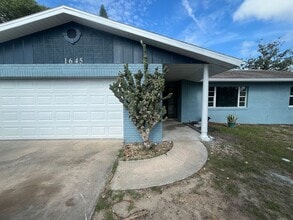 Building Photo - 1645 E Paradise Ln