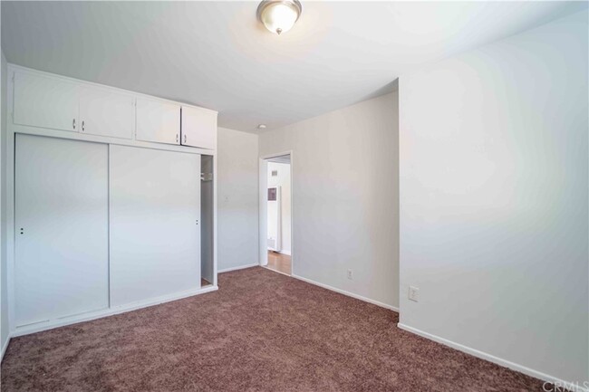 Building Photo - 647 S Bonnie Beach Plz