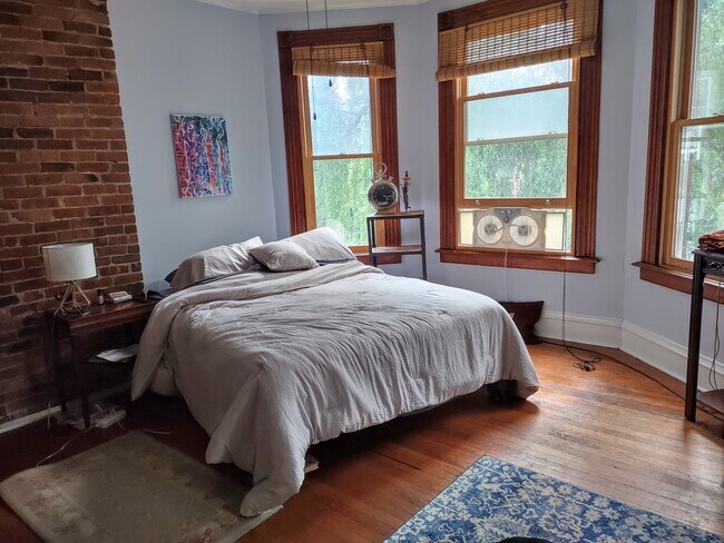 Foto del edificio - 363 Laurel St