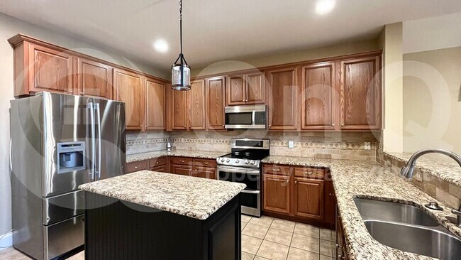 Foto del edificio - 6604 Victory Crest Drive