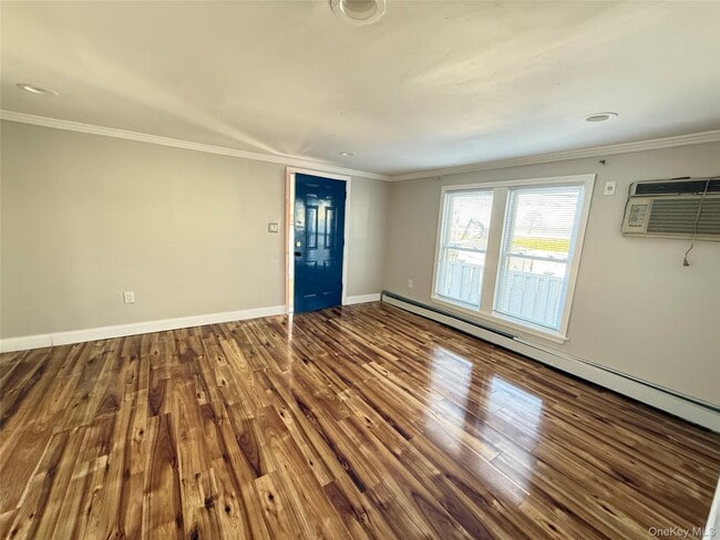 Building Photo - 610 Laurelton Blvd