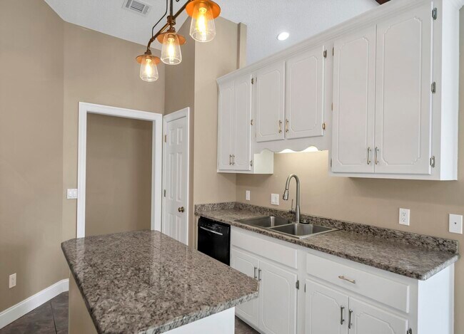 Foto del edificio - 4469 Parkwood Square
