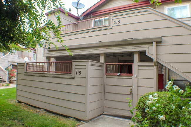 Building Photo - 3 Lancaster Cir