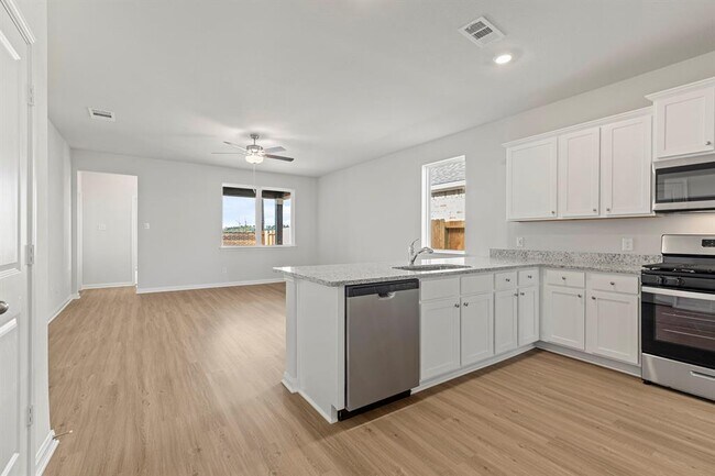 Building Photo - 1027 Rosewood Trl