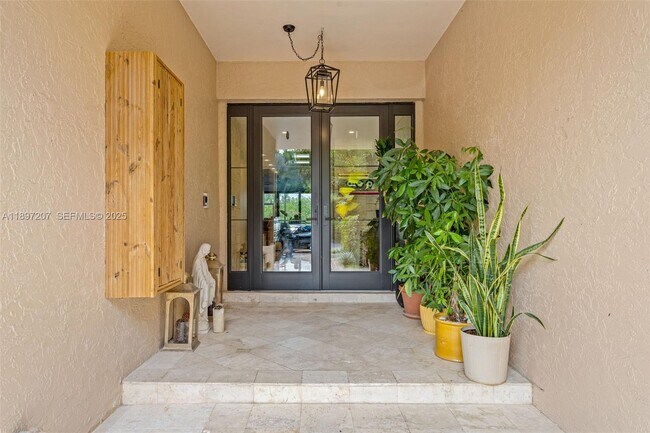 Foto del edificio - 6124 Paradise Point Dr