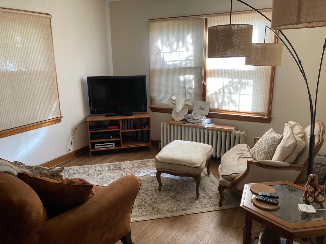 Primary Photo - 410 N Paterson St