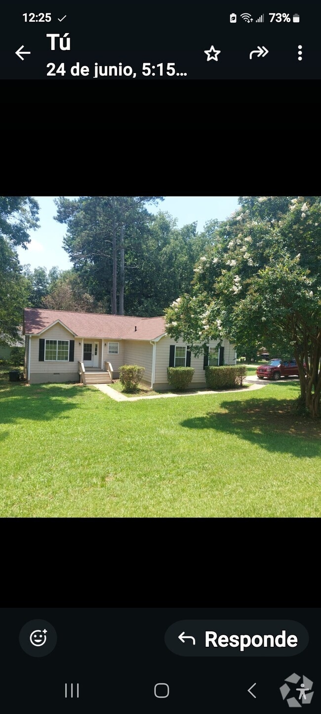 Building Photo - 800 Meadowbrook Dr