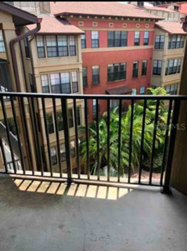 Foto del edificio - Spacious 2bed 2bath Condo in Downtown