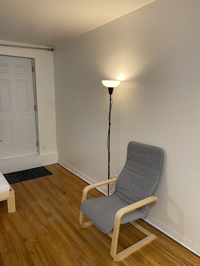Photo du bâtiment - 3466 Rue Aylmer