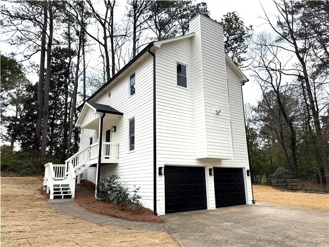 Foto del edificio - 3663 Heatherwood Dr NE