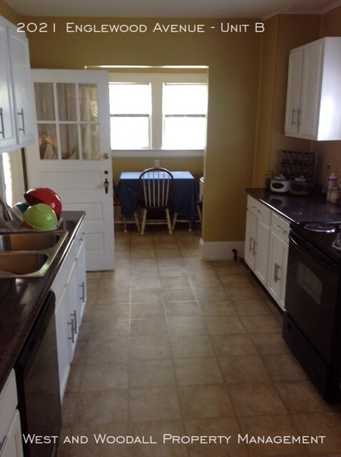 Foto del edificio - Cozy Duplex near Downtown!