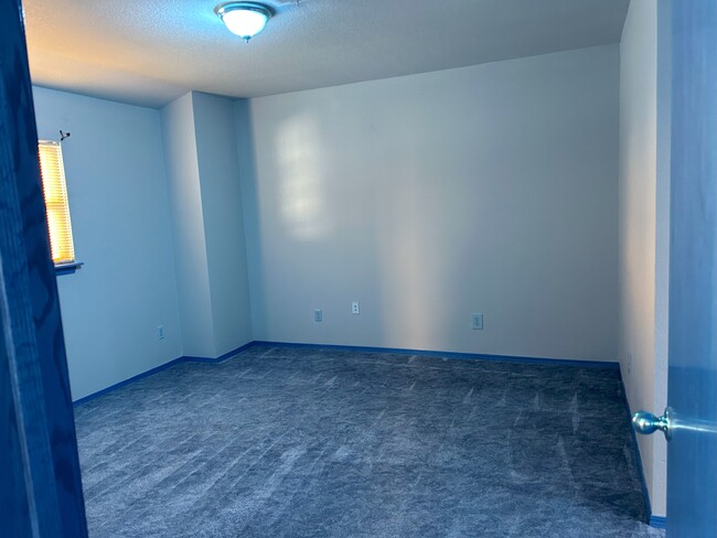 Master Bedroom - 1042 Baxter St