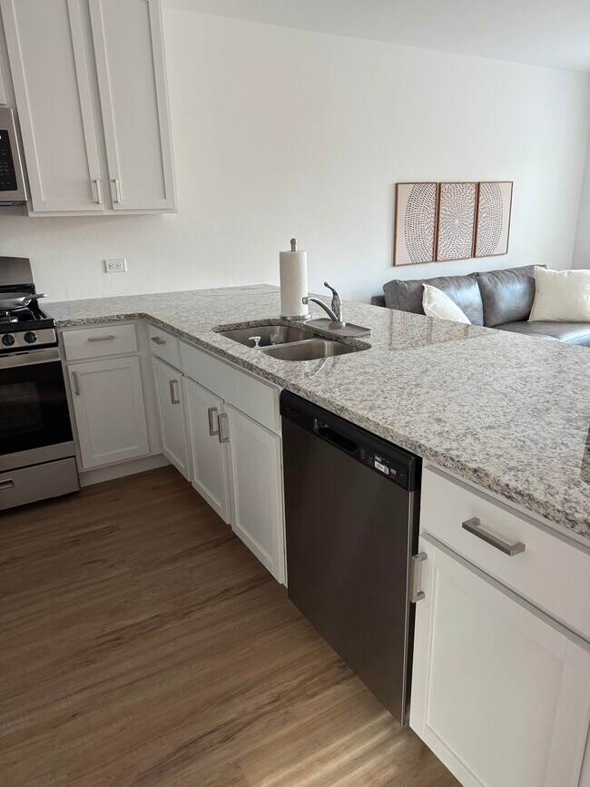 Foto del edificio - 1919 Wolford Wy