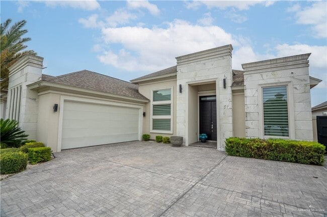 Foto del edificio - 2200 S 10th St