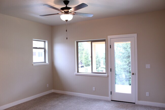 Foto del edificio - 1797 Hillpark Pl