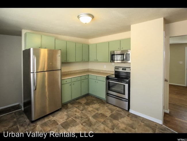 Building Photo - 10185 S Amaryllis Dr