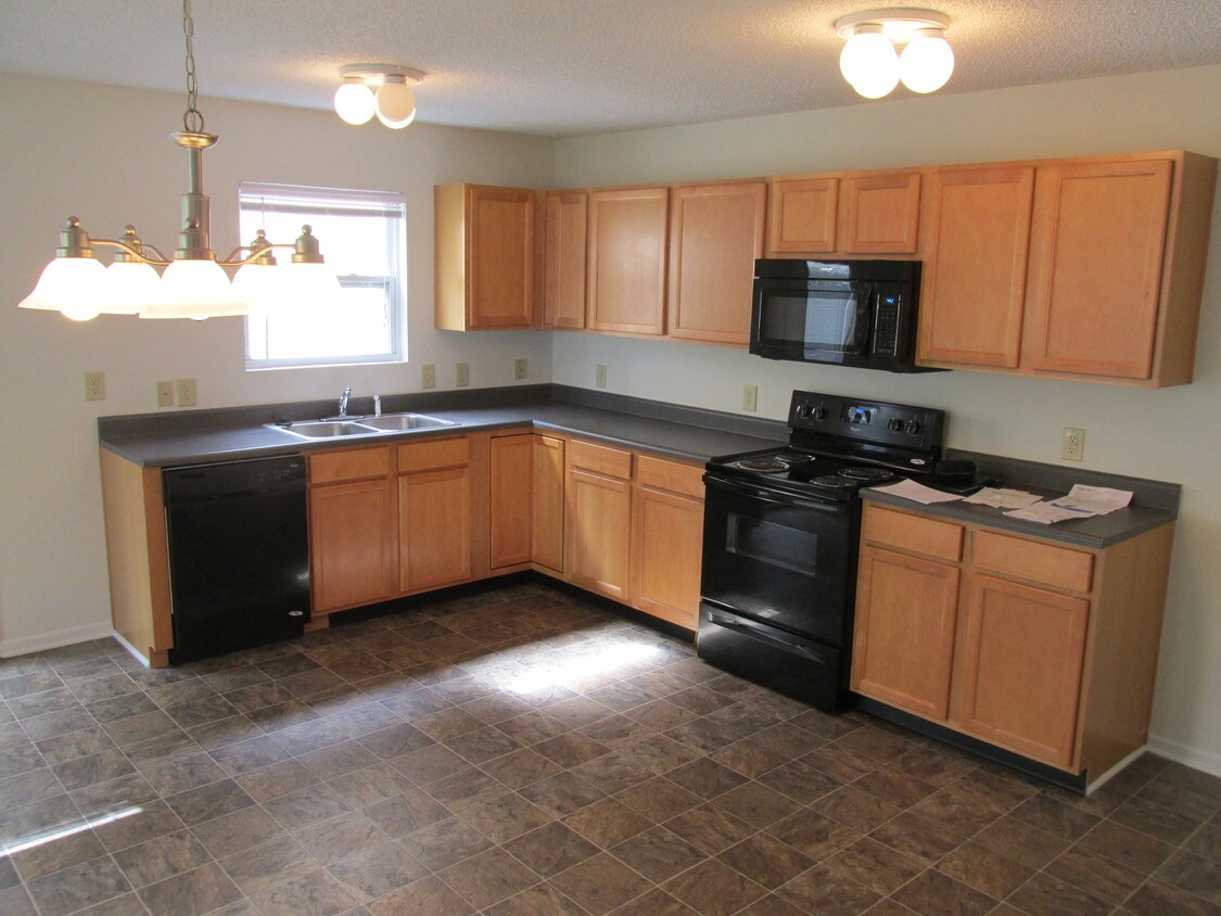 12144 Maize Dr, Noblesville, IN 46060 House for Rent in Noblesville