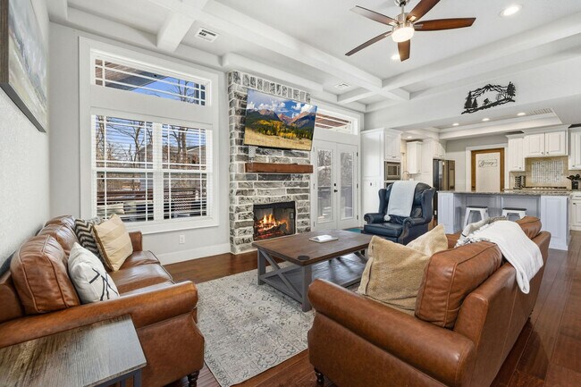 Foto del edificio - 1906 Almand Dr