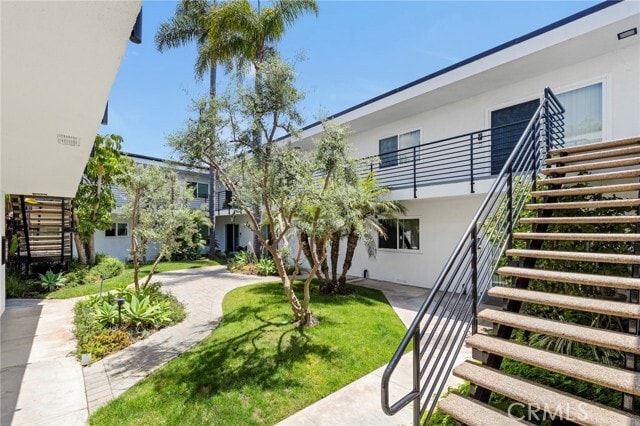 Building Photo - 179 McKnight Dr