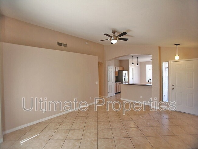 Foto del edificio - 8543 W Shaw Butte Dr