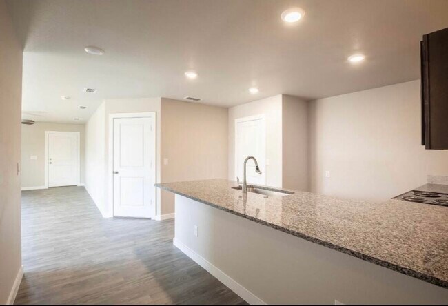 Building Photo - 2404 144th St