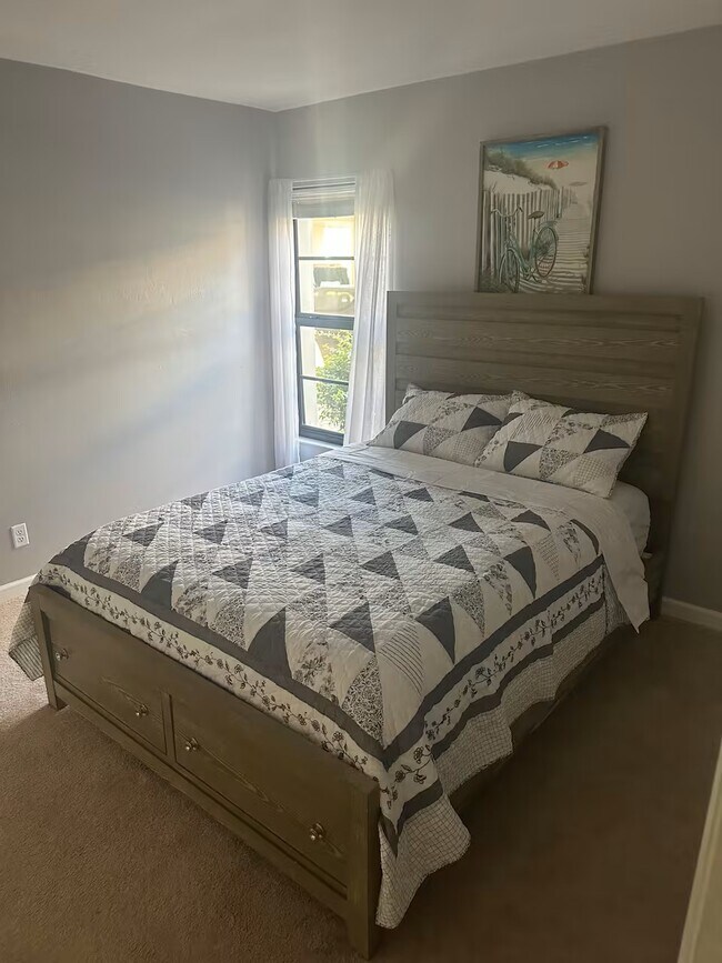 Foto del edificio - 5625 Trailwinds Dr