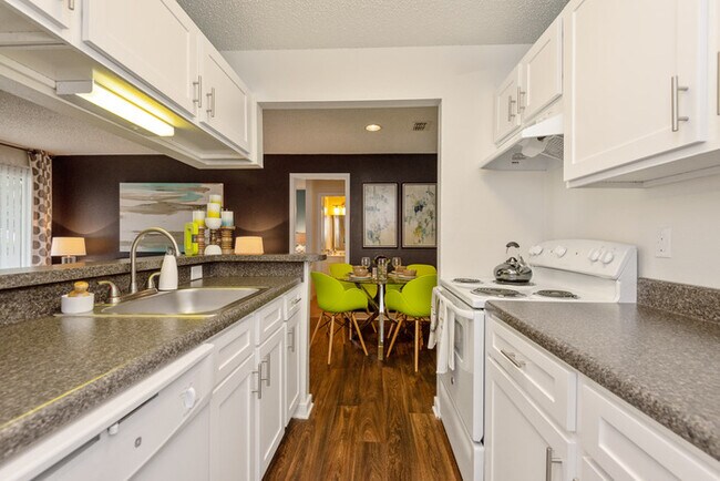 Foto del edificio - 3902 Creek Way