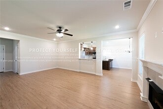 Building Photo - 520 Aster St