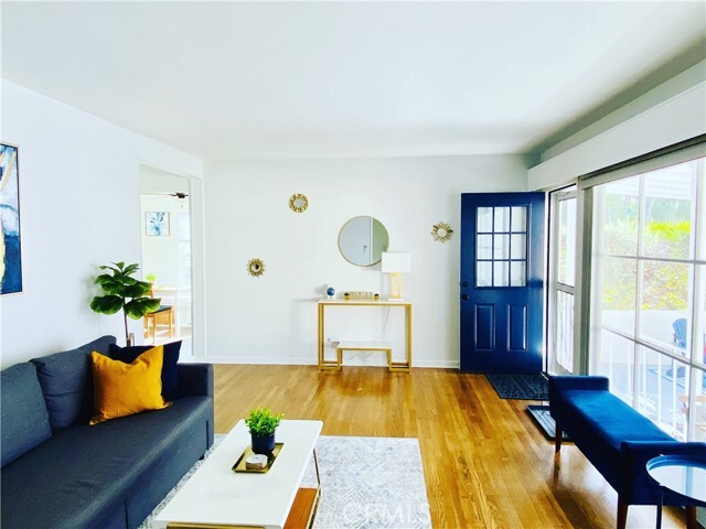 Foto del edificio - 5603 E Spring St