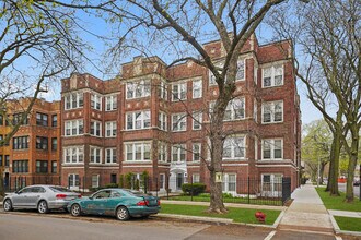 Building Photo - 3745 W Argyle St