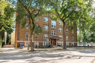 Building Photo - Camelot Apartments