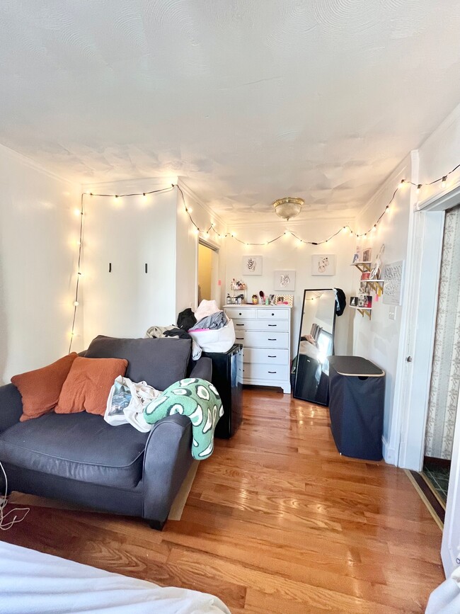 Foto del edificio - 205 Hillside St