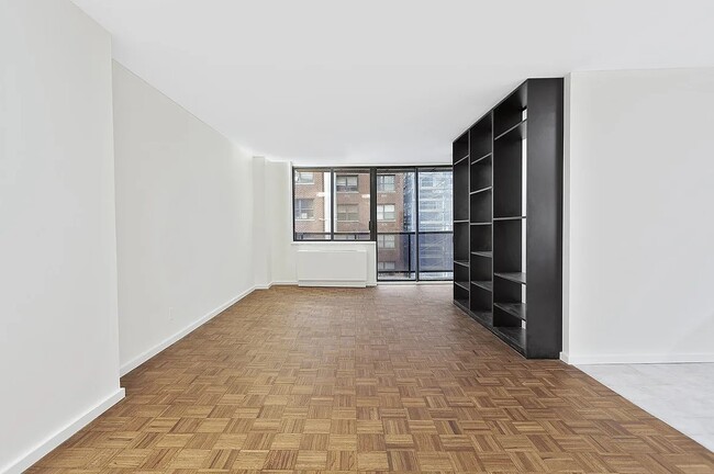Foto del edificio - 510 E 80th St