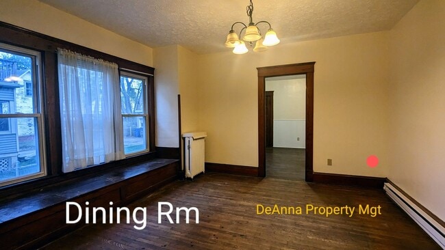 Building Photo - 3801 Mapledale Ave