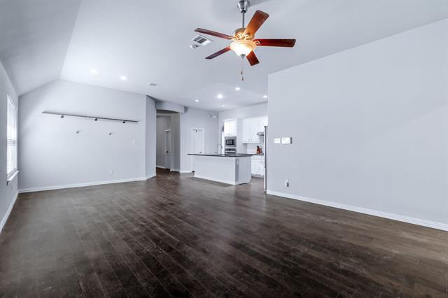 Foto del edificio - 2360 Whispering Pines Dr
