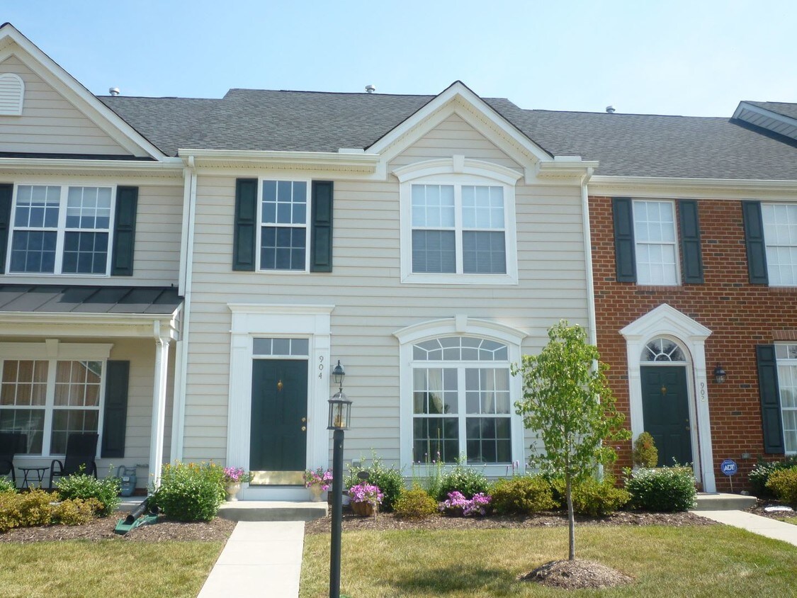 904 Pale Moon Dr, Glen Allen, VA 23059 House Rental in Glen Allen, VA
