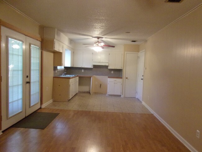 Building Photo - 300 Dryad Ln