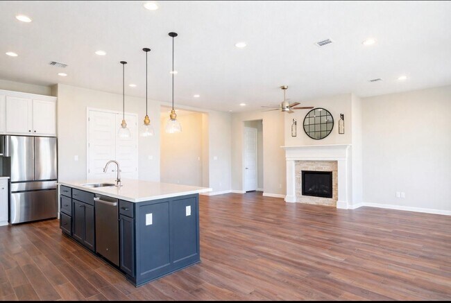 Foto del edificio - 5035 Prairie Gourd Mdw