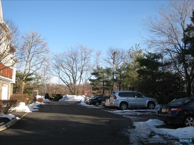 Building Photo - 963 Westgate Dr