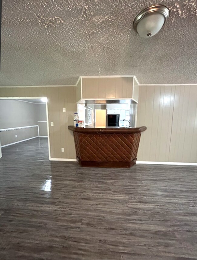 Foto del edificio - 3101 Del Rancho Rd
